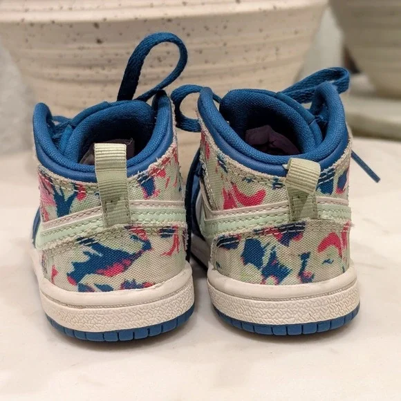 RARE Nike Air Jordan 1 Mid TD Green Abyss Frosted Spruce Size 5C 644507-300 - Picture 4 of 9